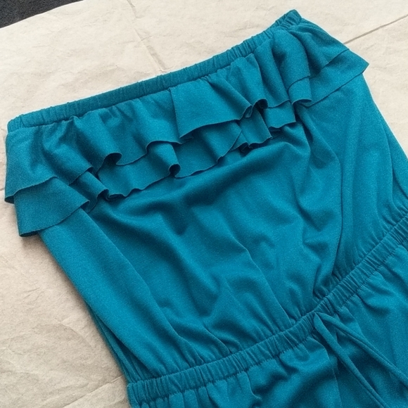 Ocean Blue Ruffled Strapless Dress - Picture 2 of 8